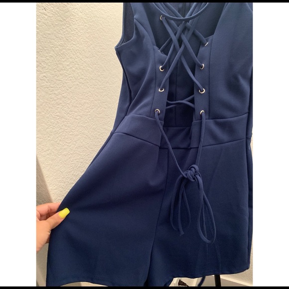 Fashion nova romper - Picture 3 of 3